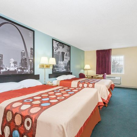 Super 8 By Wyndham Carthage Hotel Екстериор снимка